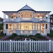 Luxury beachfront home construction